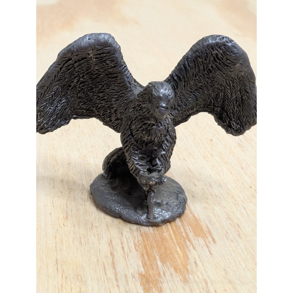Pewter Style Finish Small Eagle Desk Piece Man‎ Cave Outdoors